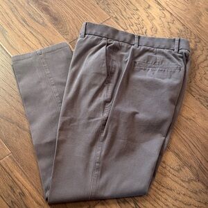 Everlane Men’s Grey Chino